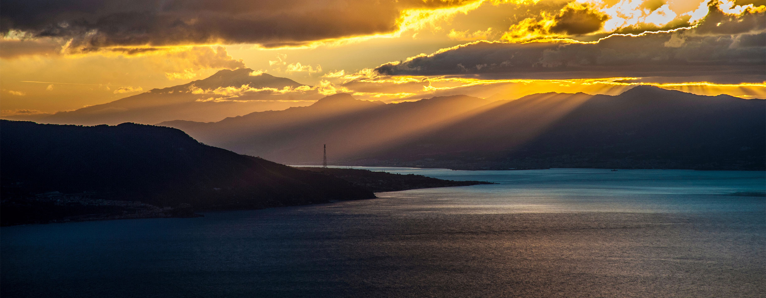 Italy Strait Of Messina Cd